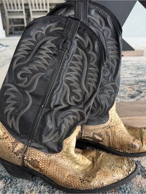 Black & Gold Men's Western Cowboy Boots w/ Embossed Shaft - REAL PYTHON LEATHER